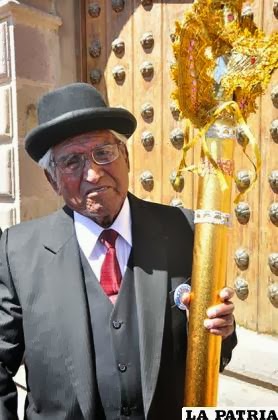Adultos Mayores continúan aportando al Carnaval de Oruro 