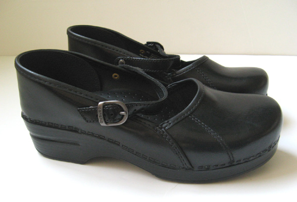 dansko clogs 40