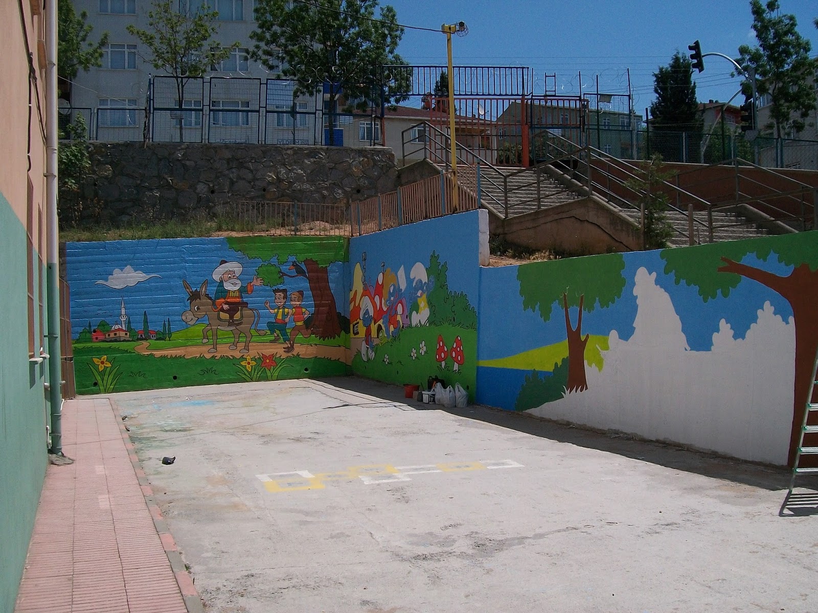 kocaeli izmit resim kursu Duvar Resmi ( Okul Duvarı)