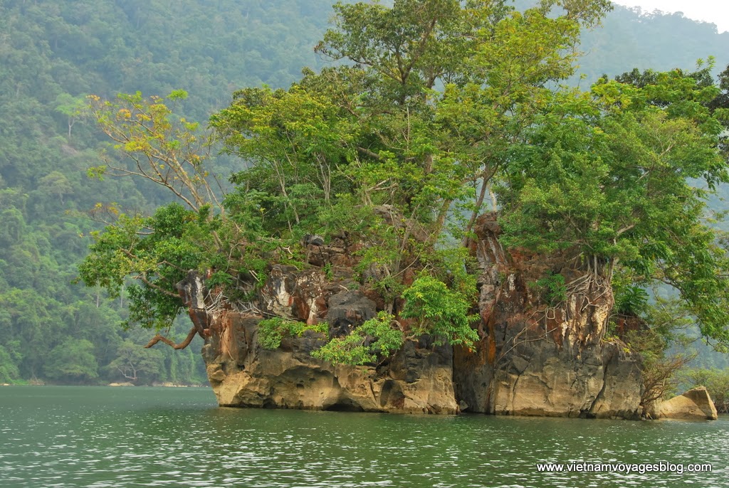 Phong cảnh Hồ Ba Bể, Bắc Kạn