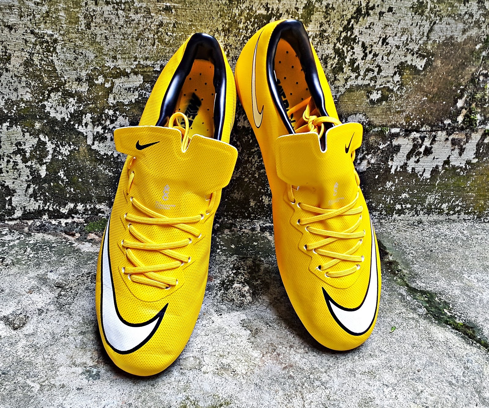 nike tuned 1 mercurial yellow