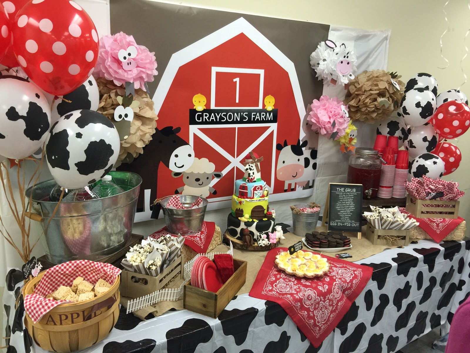 Barnyard Themed First Birthday Party Everything Home Magazine