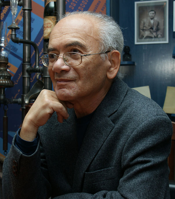 Russian Century. Russian XX century poetry in translation Alexander