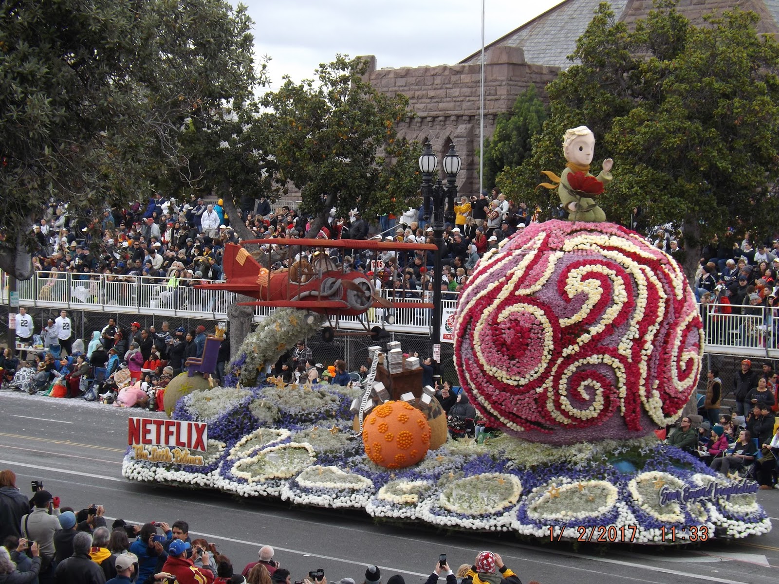Up to Speed Rose Bowl Parade 2017 Floats