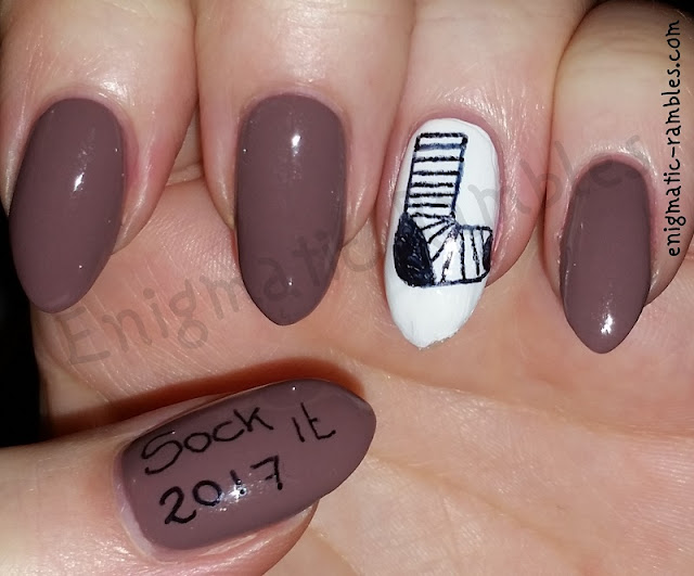 Eating Disorder Awareness Nails eating-disorder-awareness-nails-nail-art-sockitselfie-#sockitselfie-nedawarness-#nedawareness