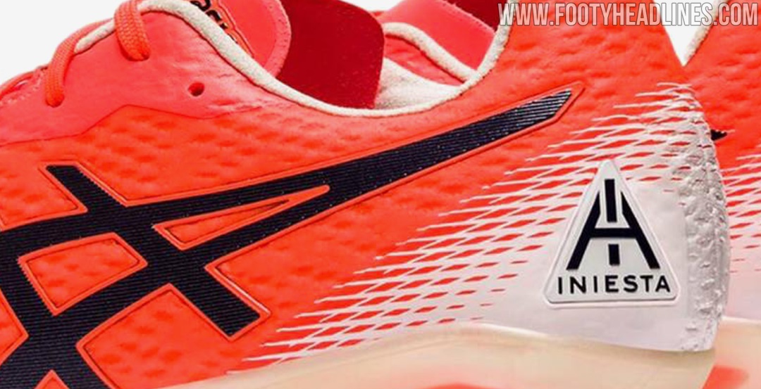 asics iniesta boots