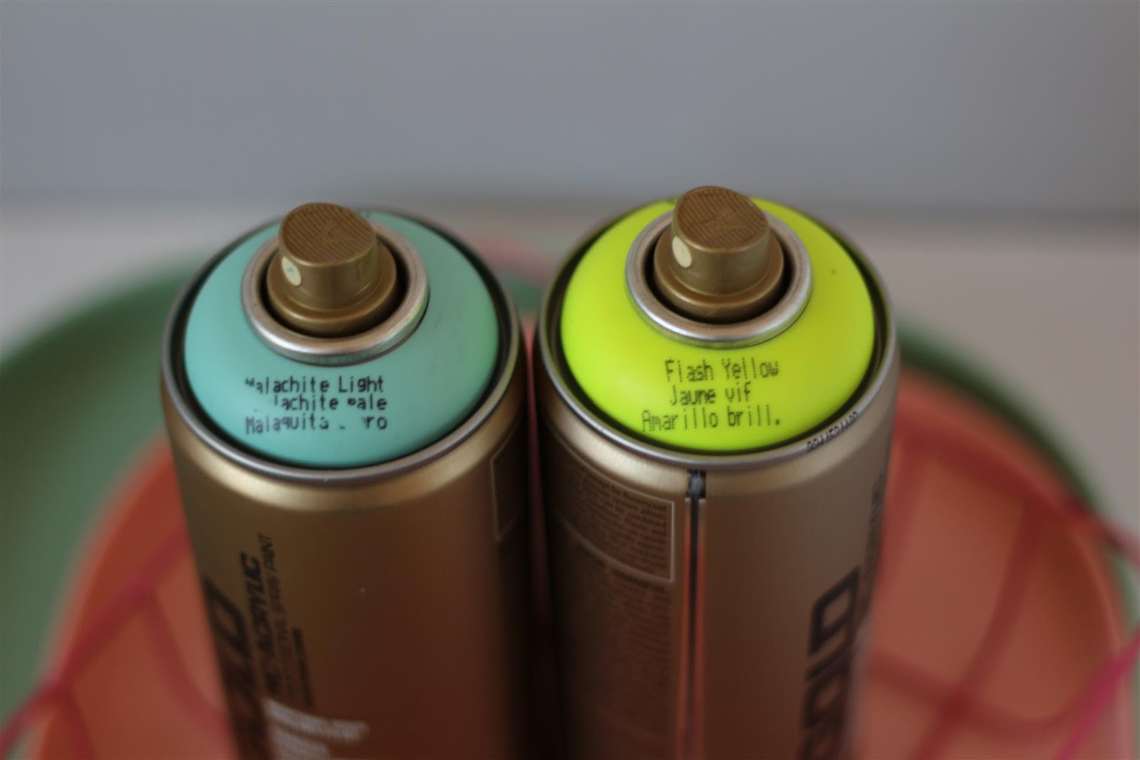 emuse Spraypainted necklace