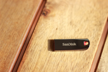 [QC] USB SanDisk 16GB gia cuc hoi , chi voi 99k - Anh 3