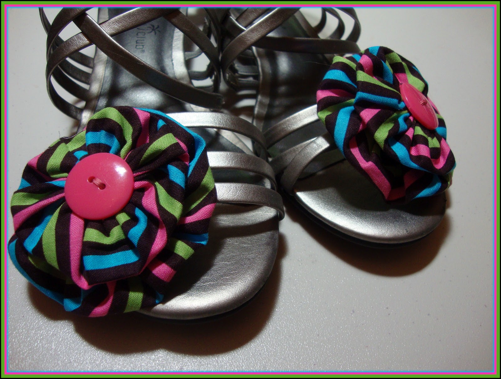 Artsy Flair: Cute as a Button Shoe clips!