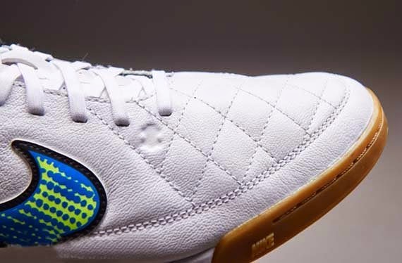 2014 Nike Tiempo Part of Shine through Collection | News ...
Nike Tiempo 2014 Futsal