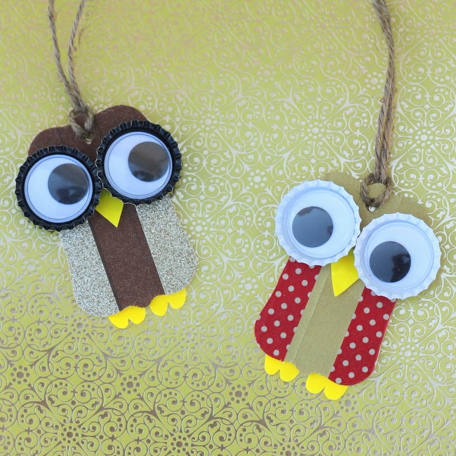 Washi Tape Owl Ornaments -- perfect ornaments for your Christmas tree.  Make these fun ornaments with your kids today.