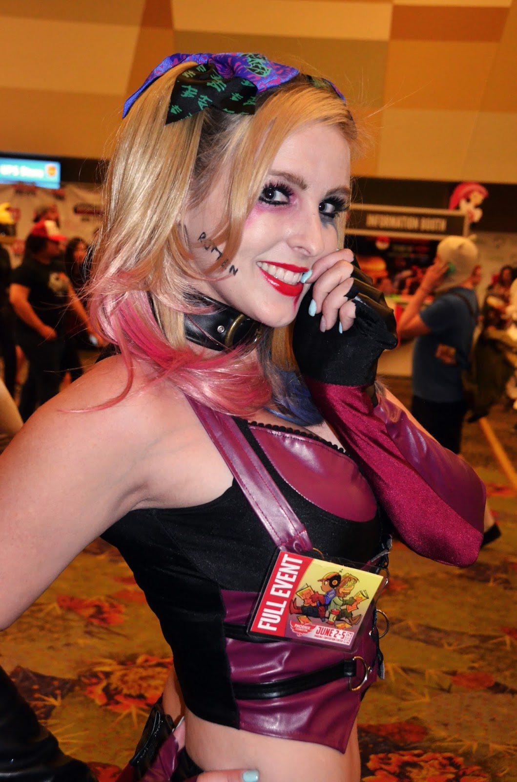 Phoenix Comicon 2016 Professional Cosplay Models Harley Quinn