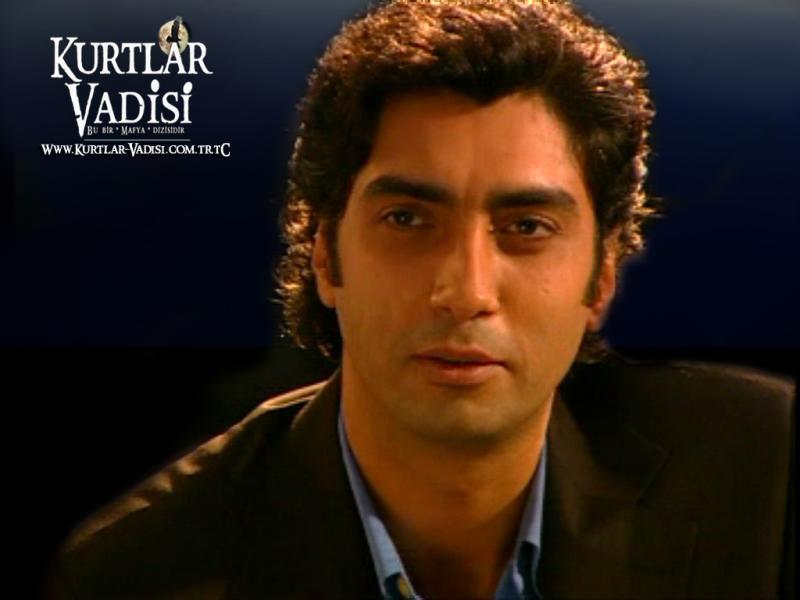 Kurtlar Vadisi KURTLAR VADISI… Kurtlar Vadisi KURTLAR VADISI…