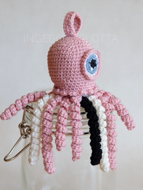 Amigurumi octopus