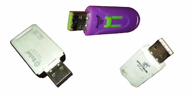 How a USB Memory Card Reader Works ?Working of USB Memory Card Reader.