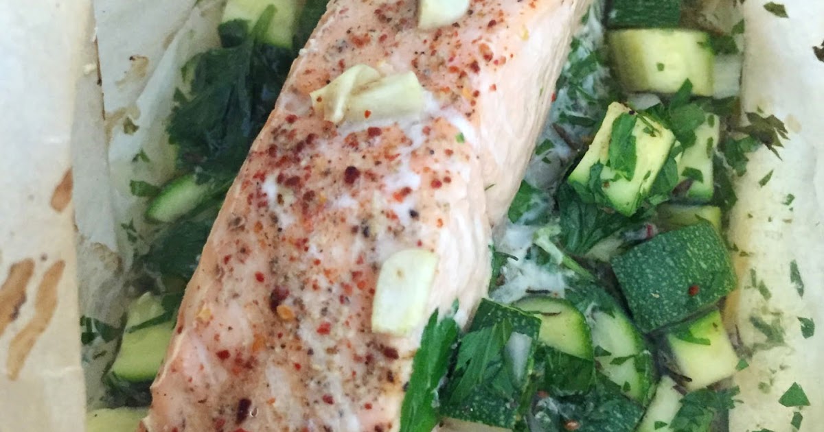 CUISINER BIEN : Lachs mit Zucchini im Backpapier