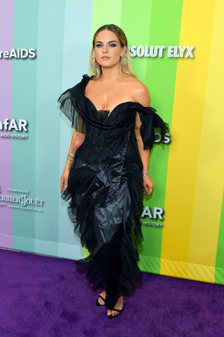 Joanna JoJo Levesque at 2019 amfAR Gala in Los Angeles - Hollywood Stars