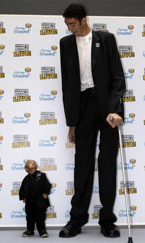 Cool Boys Pics Amazing Pics World s Tallest Man Ever Seen cool-boys-pics-amazing-pics-world-s-tallest-man-ever-seen
