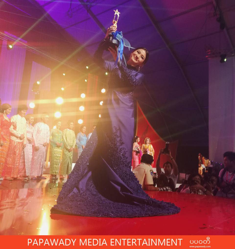 Academy Fashion - Wut Mhone Shwe Yi Wins Academy Award 
