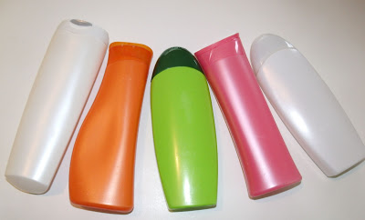 10 ideias criativas e úteis para móveis e objetos: Embalagem de Shampoo para carregar seu celular