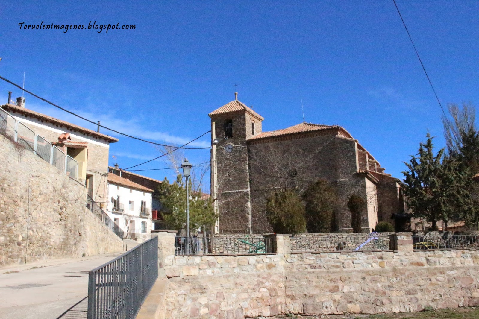 Foto de Iglesia de San Miguel en Monteagudo del Castillo, Teruel