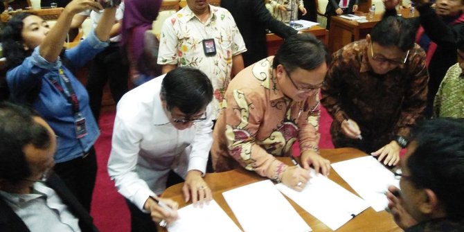 Pengesahan RUU Tax Amnesty, Sangat membantu perekonomian tax amnesty akan disosialisasikan pada bulan depan