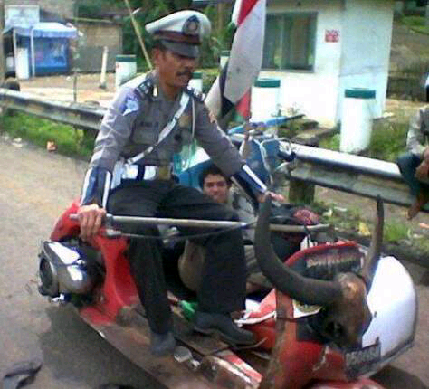 Vespa Extreme Club Sia Scooterist Independent Adventure Lulan Anak Negeri