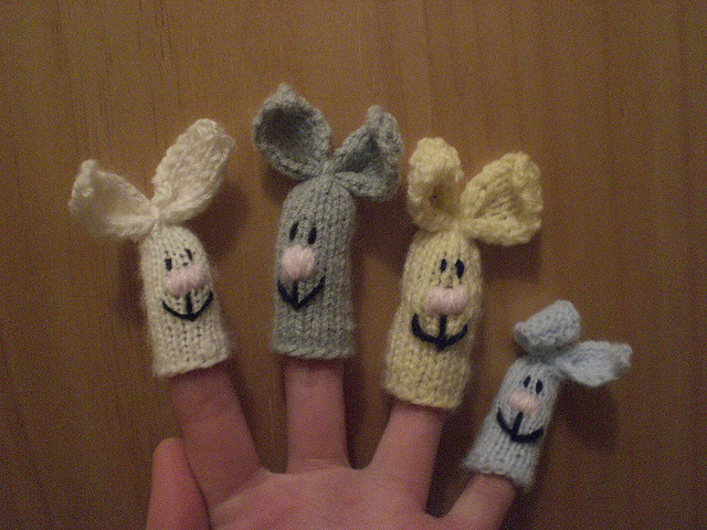anna knits, etc.: knitting, etc. - knit finger puppets