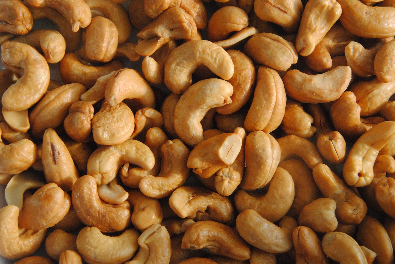 History of food 5 interesting facts about Cashew nuts