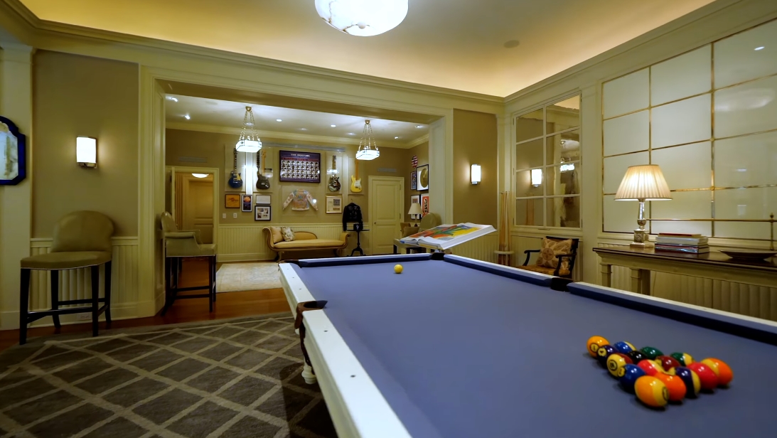 31 Interior Design Photos vs. 1201 Tower Grove Dr, Beverly Hills Luxury Mansion Tour
