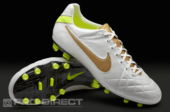 nike mercurial tiempo