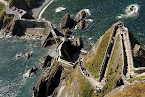 ESCADAS ACIMA DO MAR