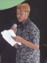 Contoh Teks Pembawa Acara (MC) Bahasa Sunda