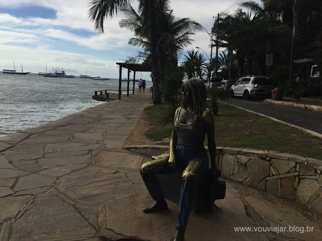 Estátua da atriz Brigitte Bardot, personagem principal de Búzios desde os anos 60 Estátua da atriz Brigitte Bardot, personagem principal de Búzios desde os anos 60
