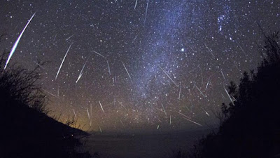 Σήμερα κορυφώνονται οι Περσείδες - Η πιο εντυπωσιακή βροχή διαττόντων του καλοκαιριού  