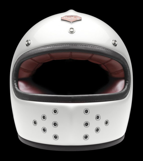 LES-ATELIERS-RUBY-CASTEL – COMPANY’S-FIRST-FULL-FACE-HELMET-Motorcycle-accessories