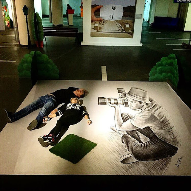 Ben Heine Art Exhibitions in Russia - Бен Хайне Россия - Pencil Vs Camera - Карандаш против камеры 2015 - Ben Heine photos from Fans