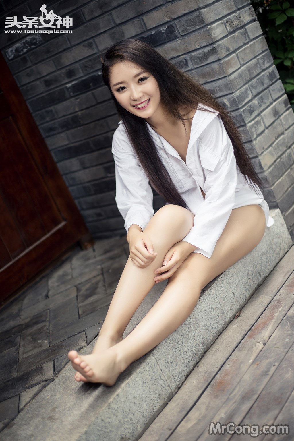 TouTiao 2016-07-01: Model Xiao Ya (小雅) (33 photos) photo 1-1