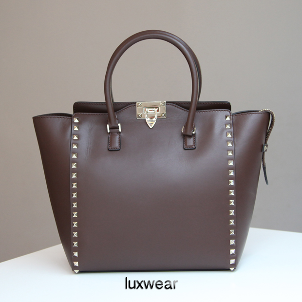 Hard To Find Luxury Also Find Valentino Shoes And Bags At Our What Are You Looking For In 2018 Add To Comments Let Us Know