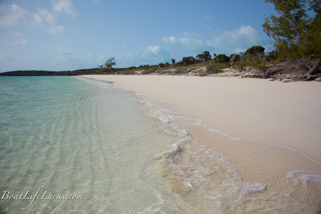 Moss Cay beach, Exumas, Bahamas
