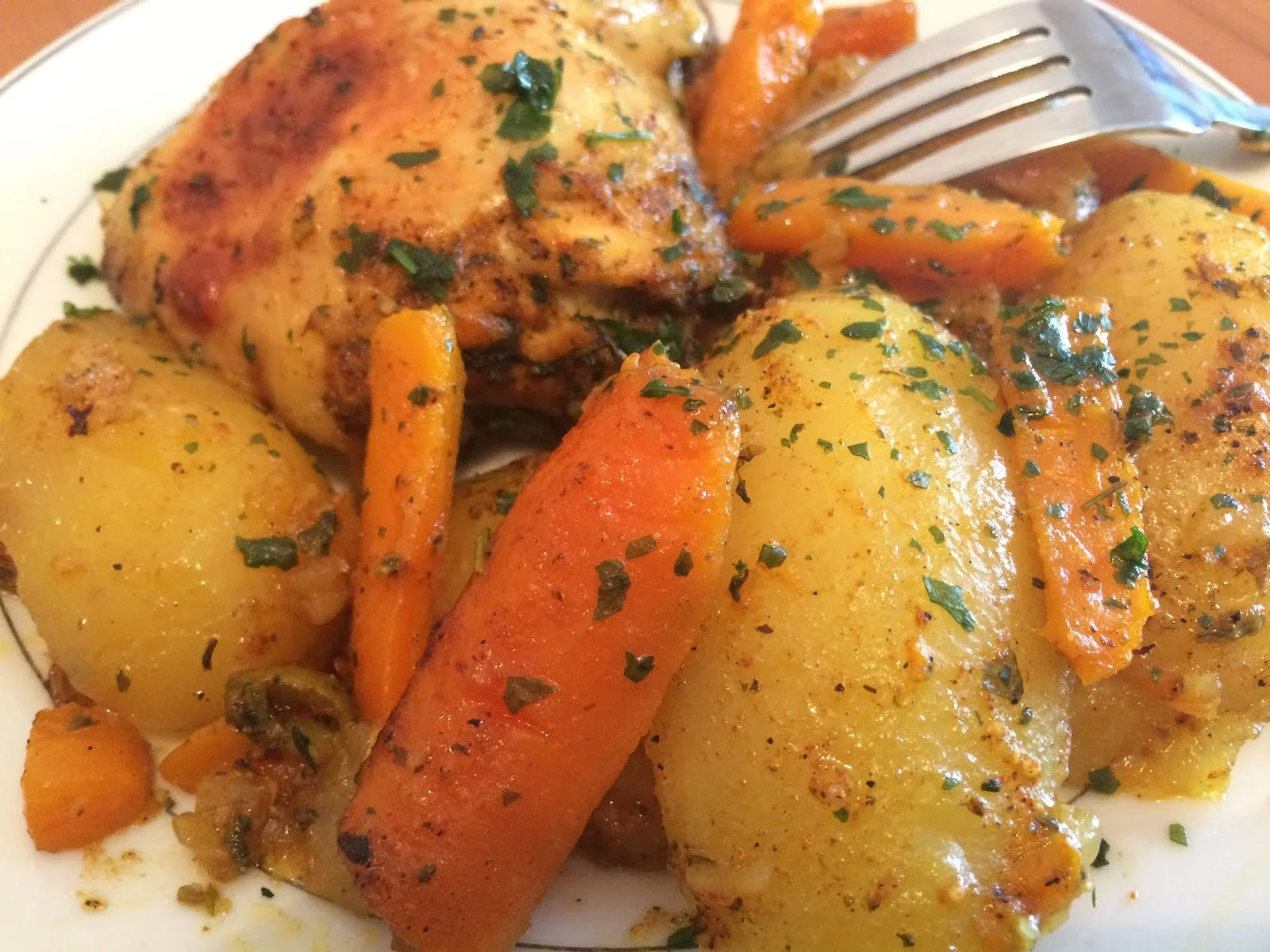 Mes Recettes Rapides: Poulet Carotte et Pomme de terre au Four