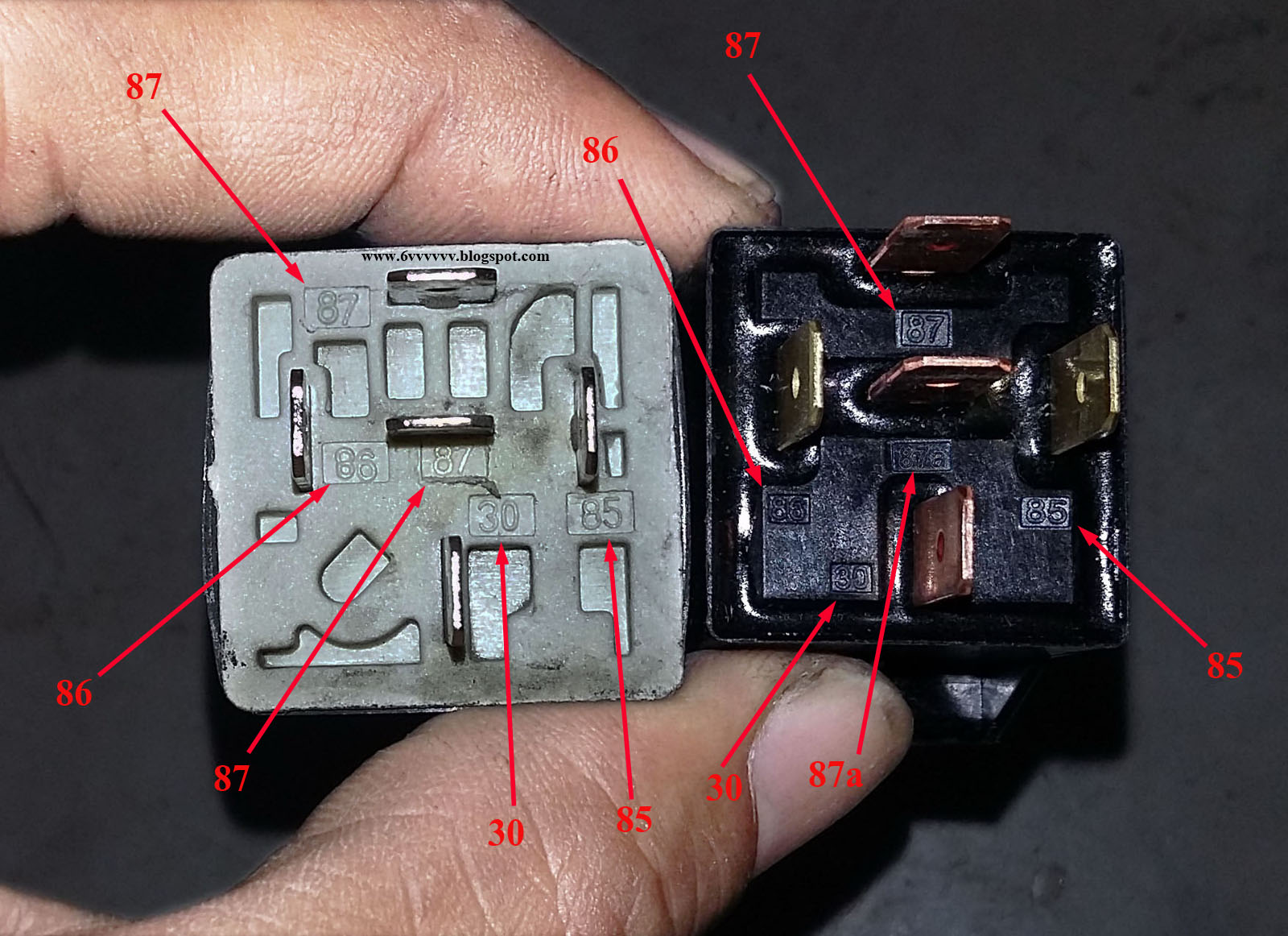 TECHNIC AUTO CAR Relay pinout