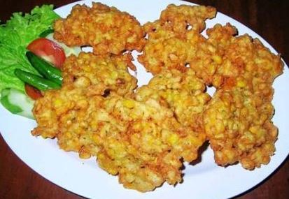 Resep Membuat Bakwan Jagung Manis Enak Nama lainnya yaitu perkedel jagung dan merupakan makanan pendamping yang cukup terkenal d Resep Membuat Bakwan Jagung Manis Enak