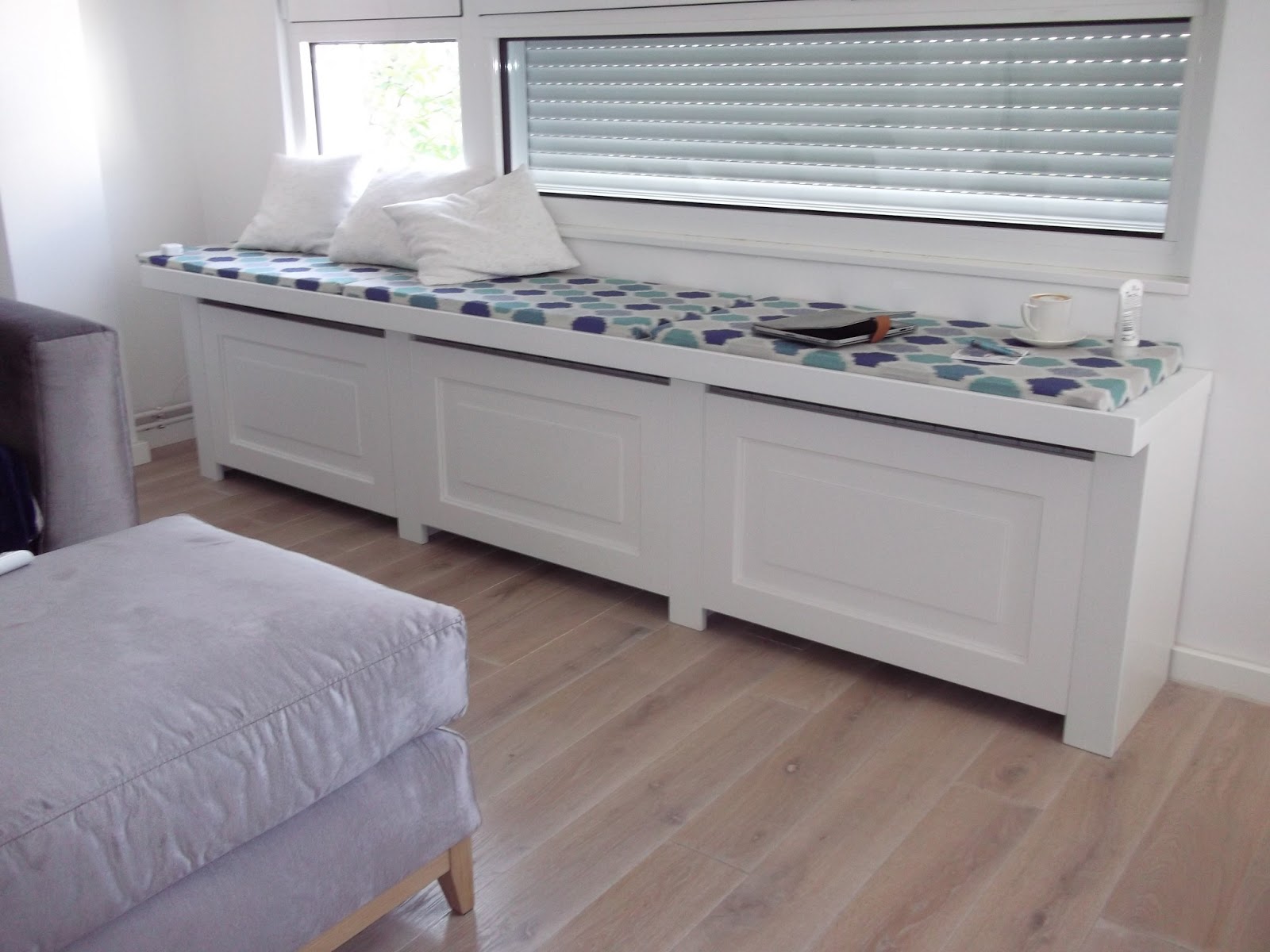 Батарея спрятанная в скамейку