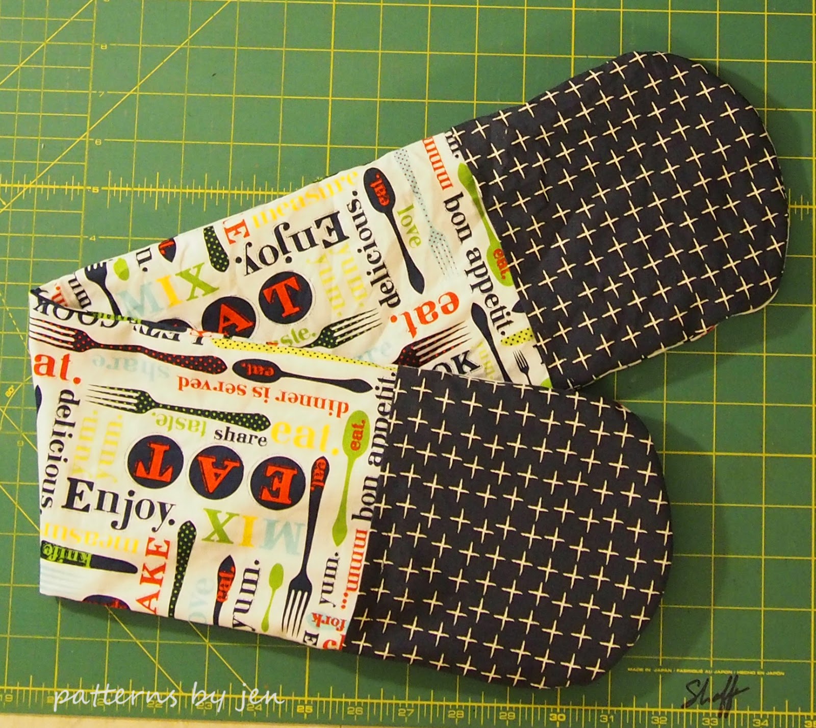 Patterns By Jen Picked By Jen Twohand Casserole Pot Holder