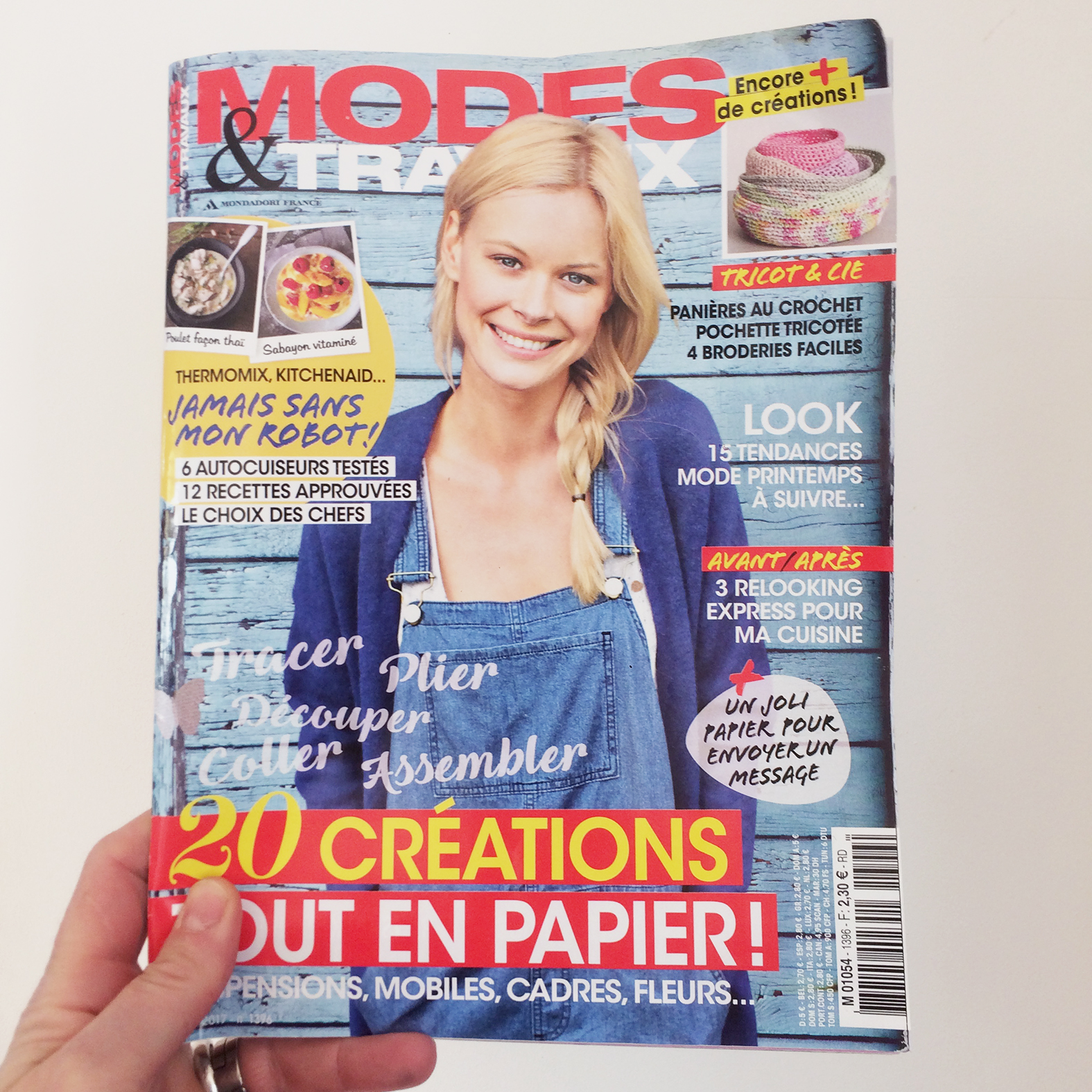 STillustration  Ma tête dans le journal