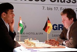 Echecs : Viswanathan Anand (2780) 1-0 Arkadij Naiditsch (2716) au Grenke Chess Classic Baden-Baden 2013 