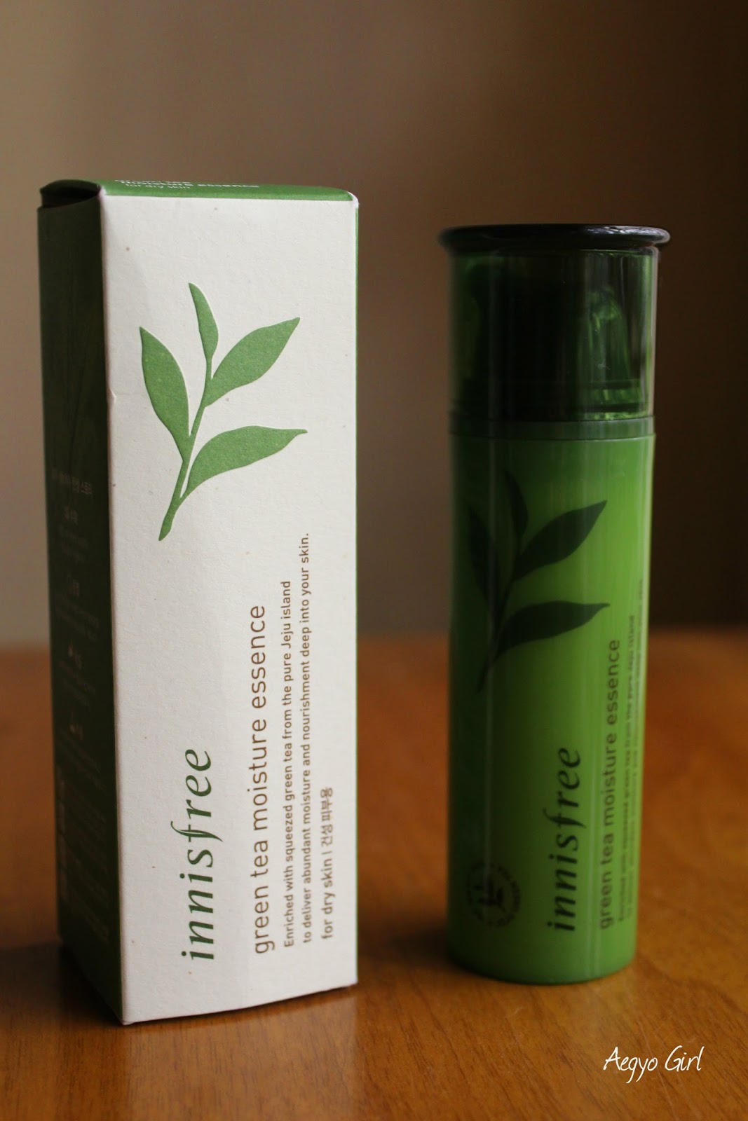 The Beauty Sweet Spot REVIEW Innisfree Green Tea Moisture Essence