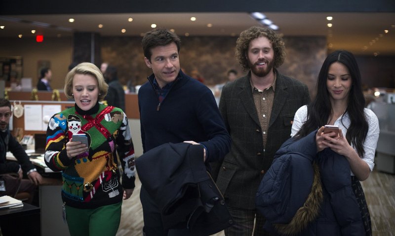 “office christmas party”-review: – filmfanstake TwoOhSix.com: Office Christmas Party - Movie Review