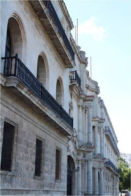 La Habana contada por sus edificios - La letra corta La Habana contada por sus edificios - La letra corta